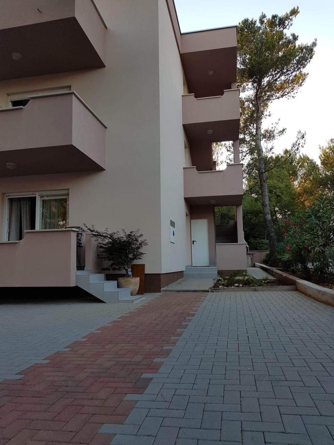 Apartmani Vukadin Вир Экстерьер фото