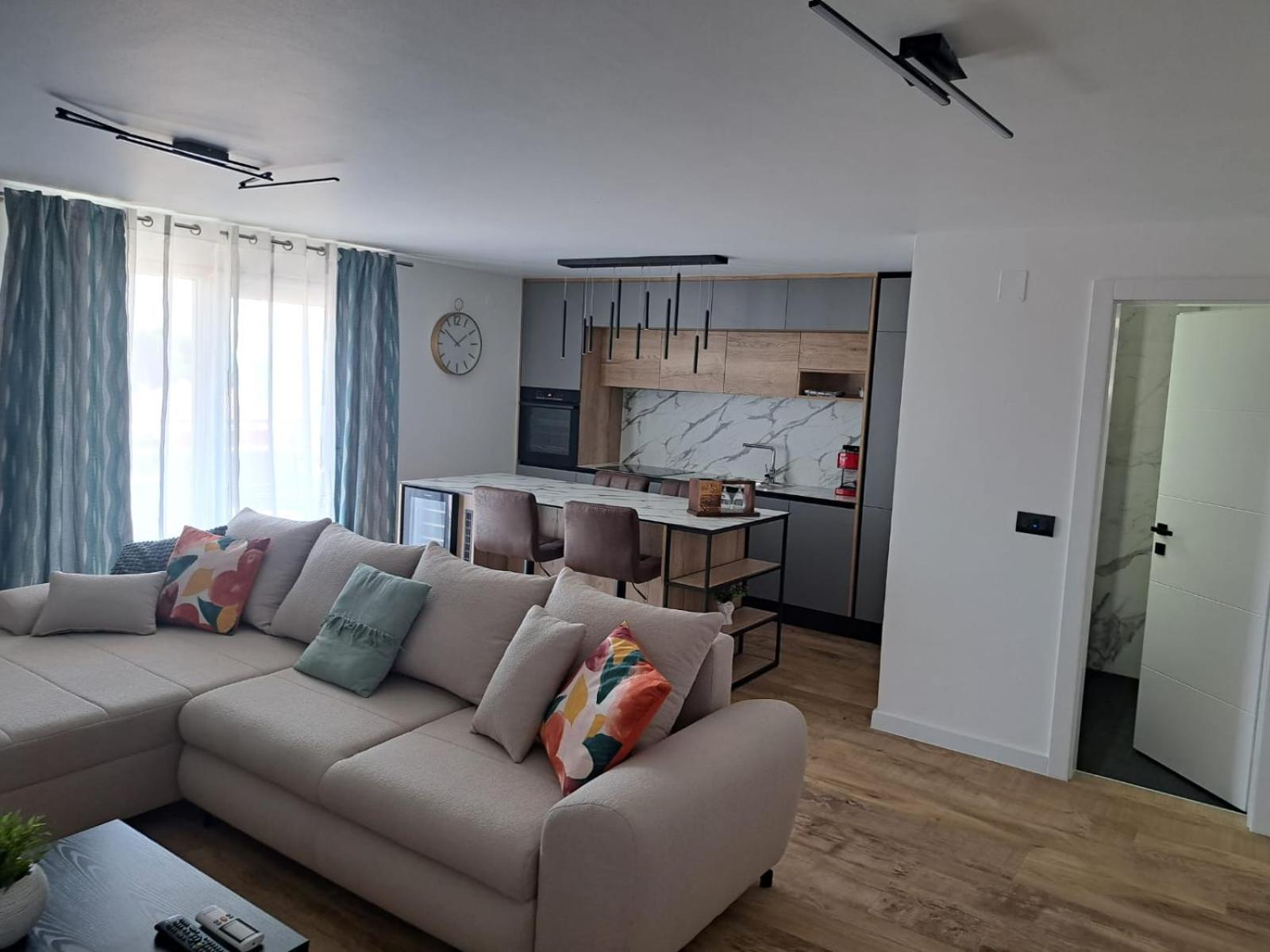Apartmani Vukadin Вир Экстерьер фото
